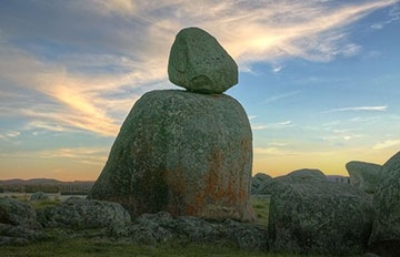 Stonehenge &amp; Balancing Rock--